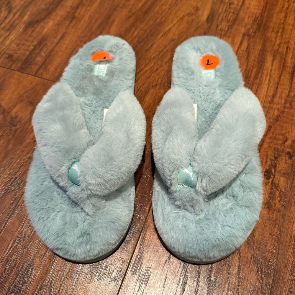 Puma Fuzzy Flip Flops Slippers Sandals Tiffany Blue Teal